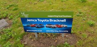 Bracknell roundabout advertising